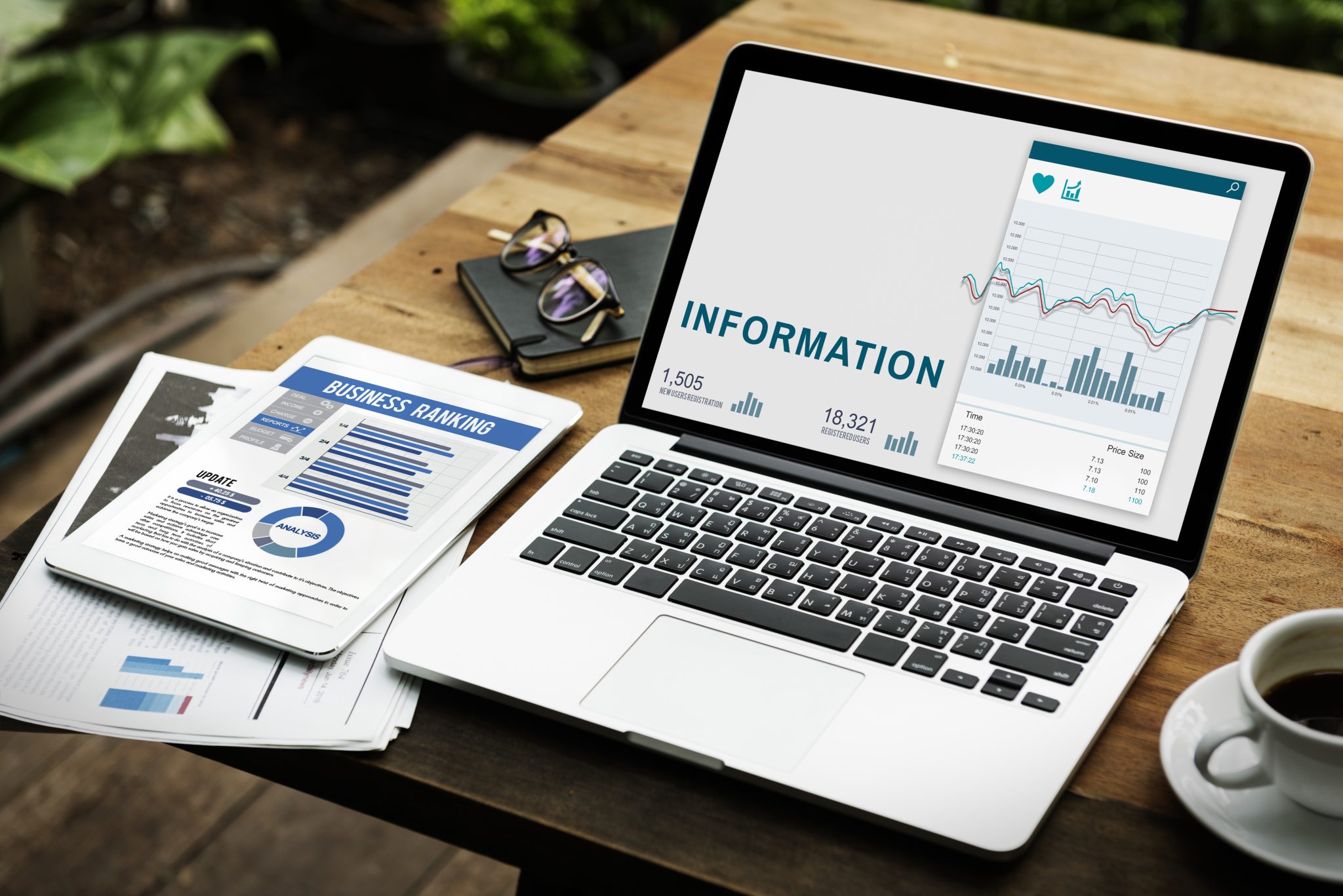 Data Warehousing & Analytics data analytics and reporting 2048x1367